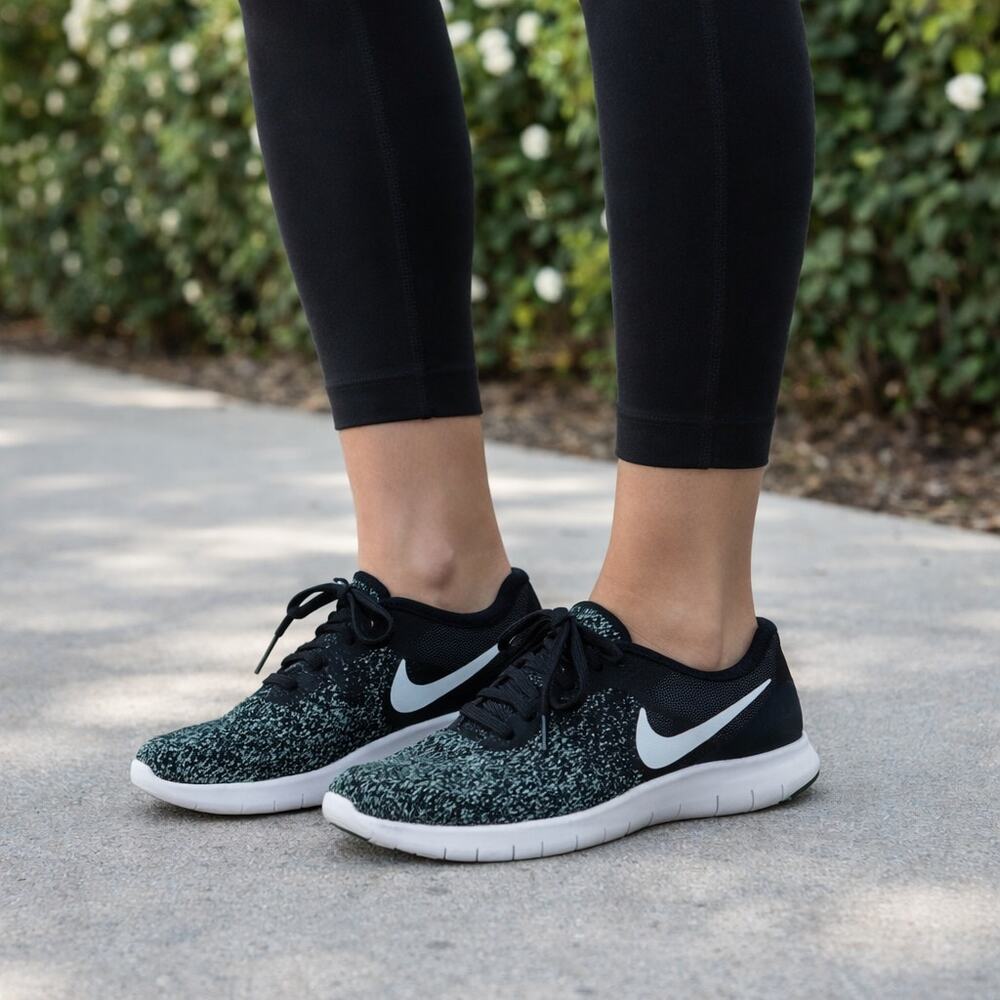 Nike Women’s 7.5 Running Shoes Flex Contact Black Green Knit 908995-004